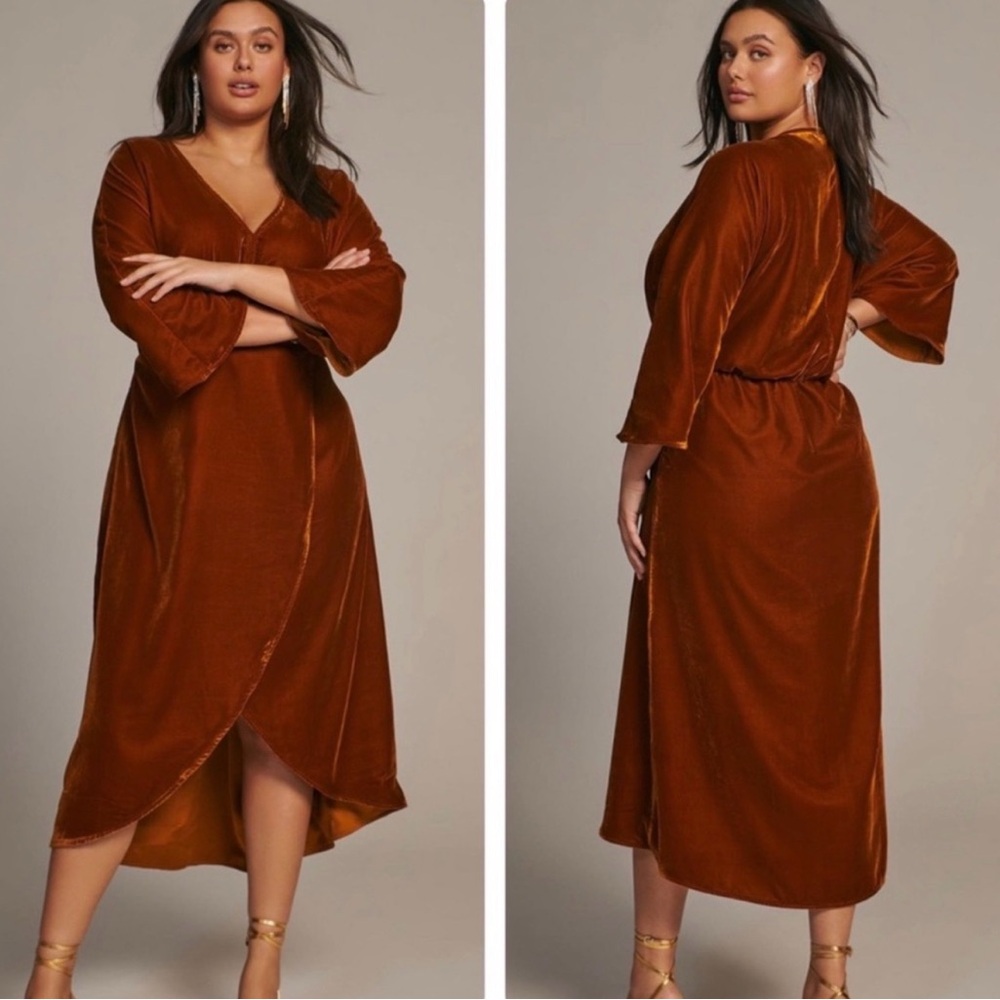 LET ME BE x ANTHROPOLOGIE | Asymmetrical Velvet Dress